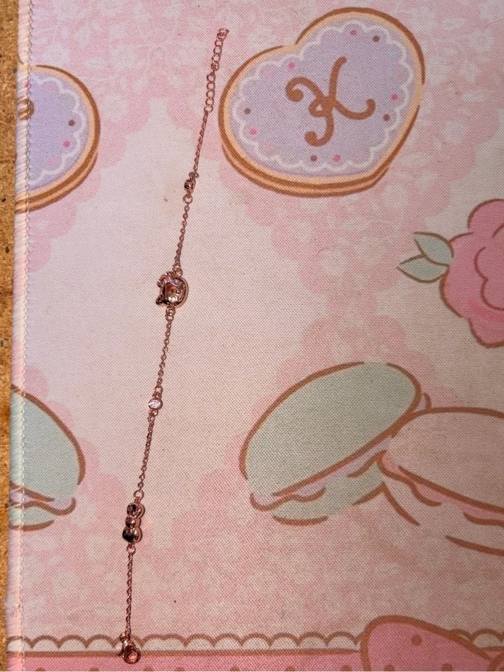Hello Kitty Bracelet - Picture 2 of 4